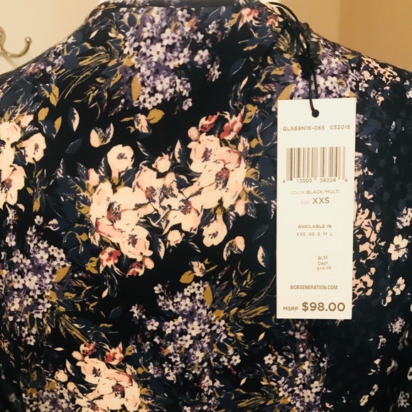 Wrap BCBG dress - Picture 4 of 4